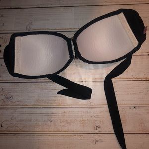 VENUS Swim - Black Venus Bandeau Swim Top VENUS Swim - Black Venus Bandeau Swim Top